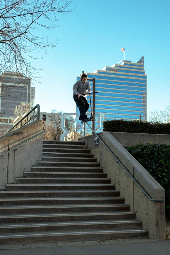 riley maltais scooter trick