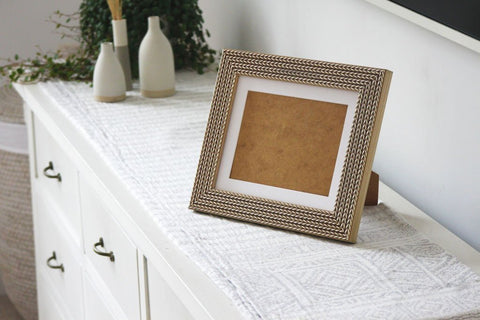 Chip-carved picture frame