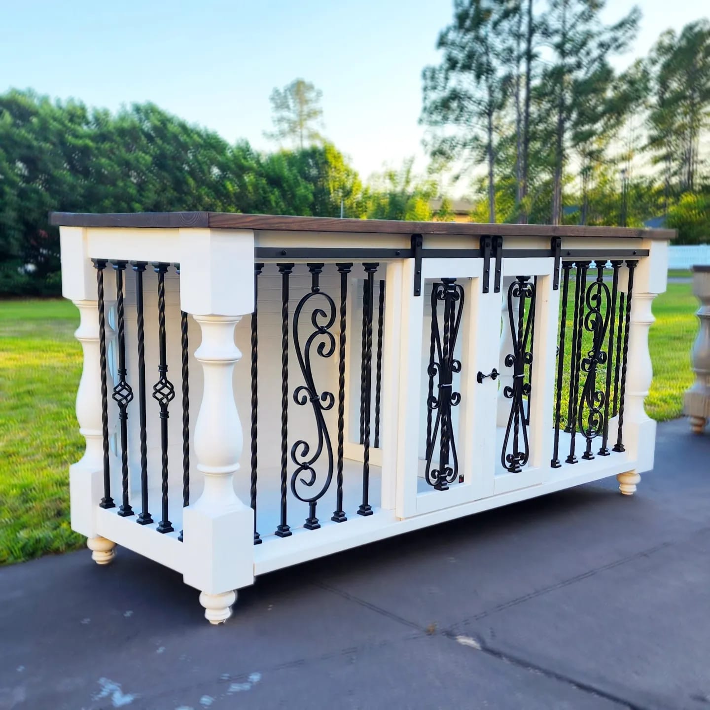 Victorian Dog Kennel