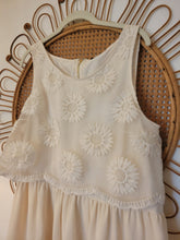 Load image into Gallery viewer, L - Kensie Daisy Dress
