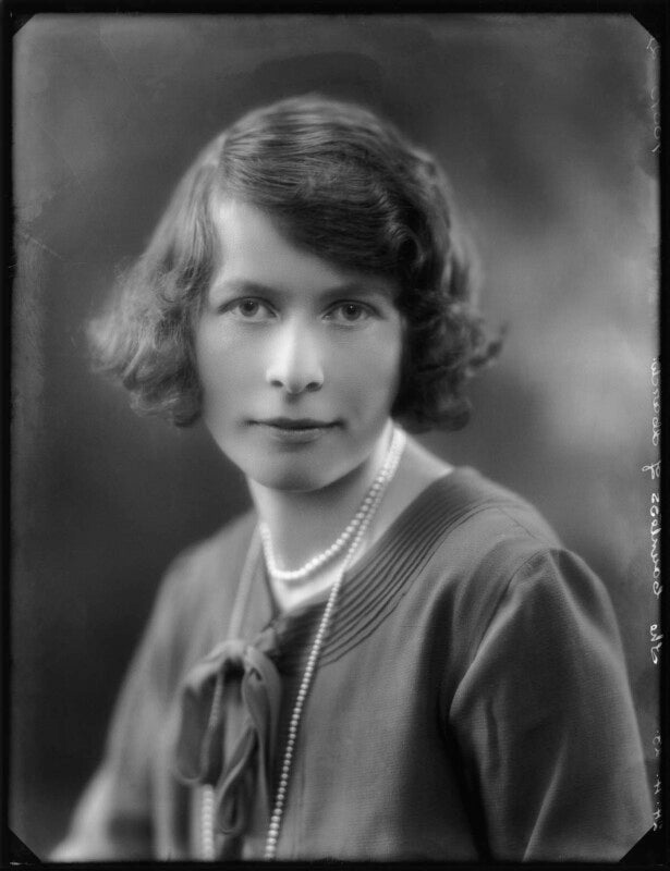 Elizabeth Grace Gordon-Lennox (née Hudson), Duchess of Richmond Greeti ...