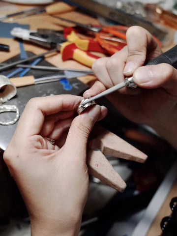 Lilyvot Jewelry Behind the Scenes: How it's Crafted / Photographed
