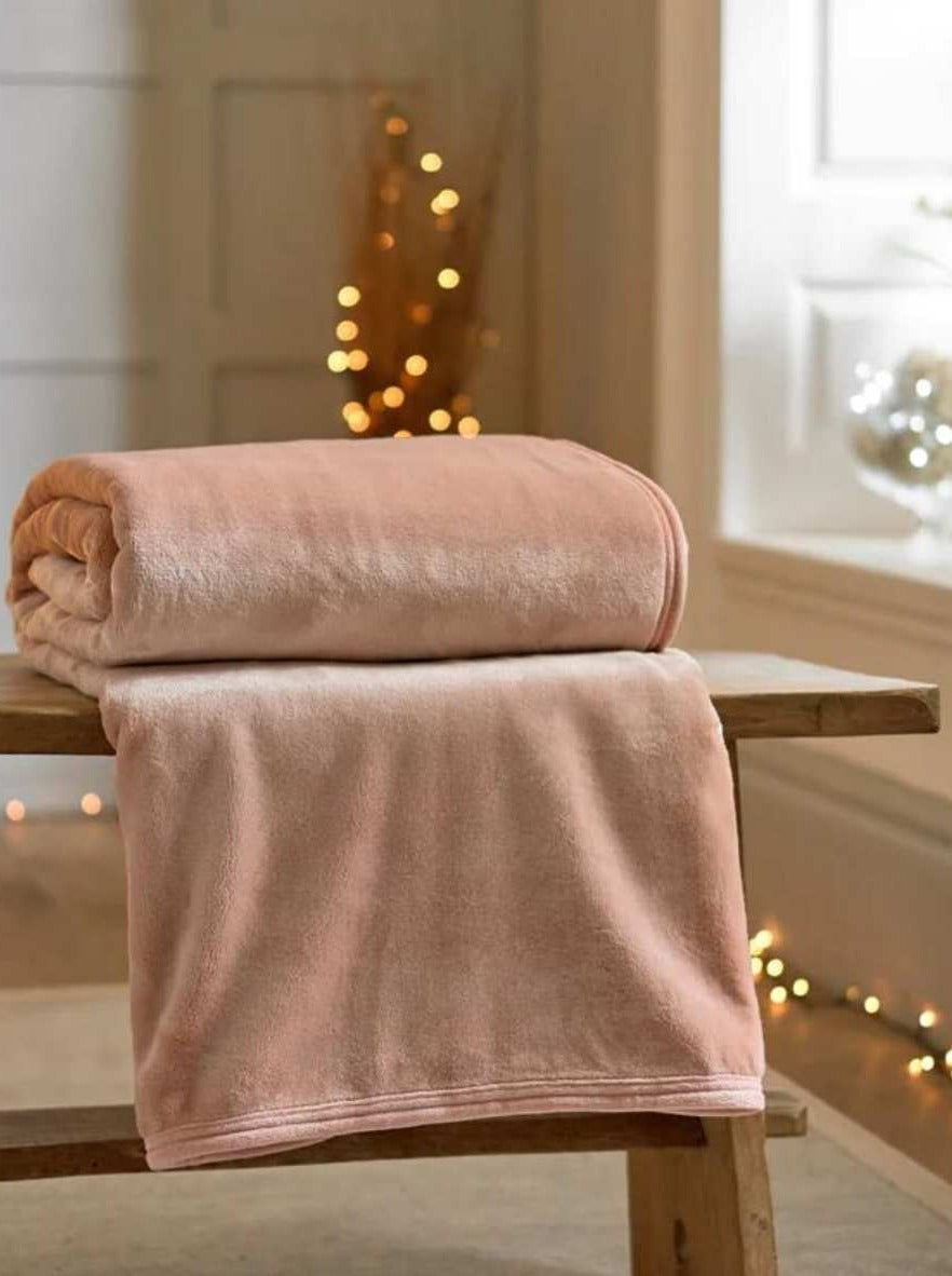Barclay Supersoft Plush Throw in Blush