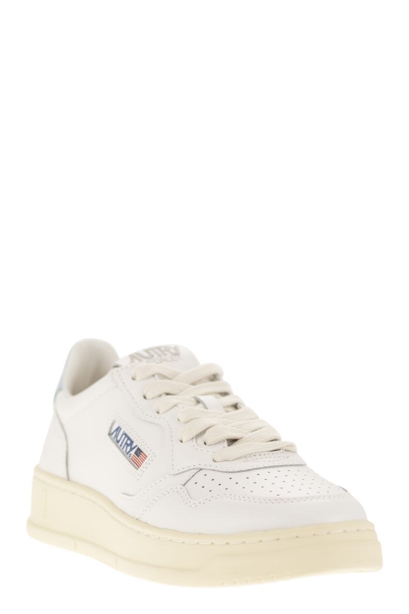Autry Medalist Leather Low-top Sneakers