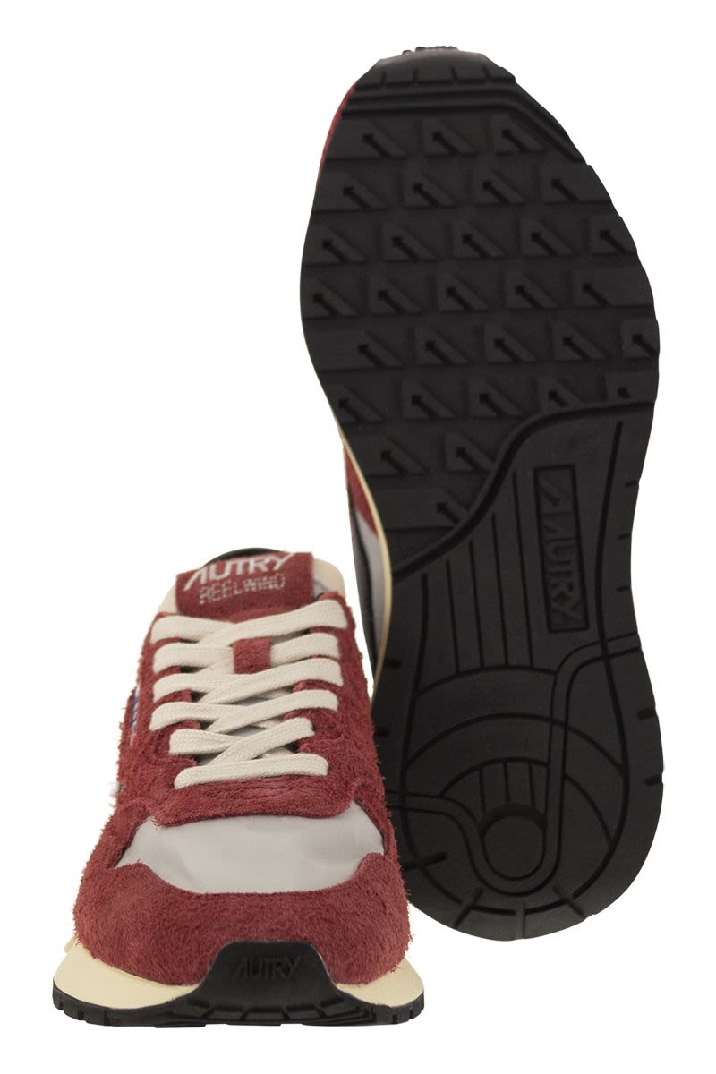 Autry Reelwind Low-cut Sneakers In Red