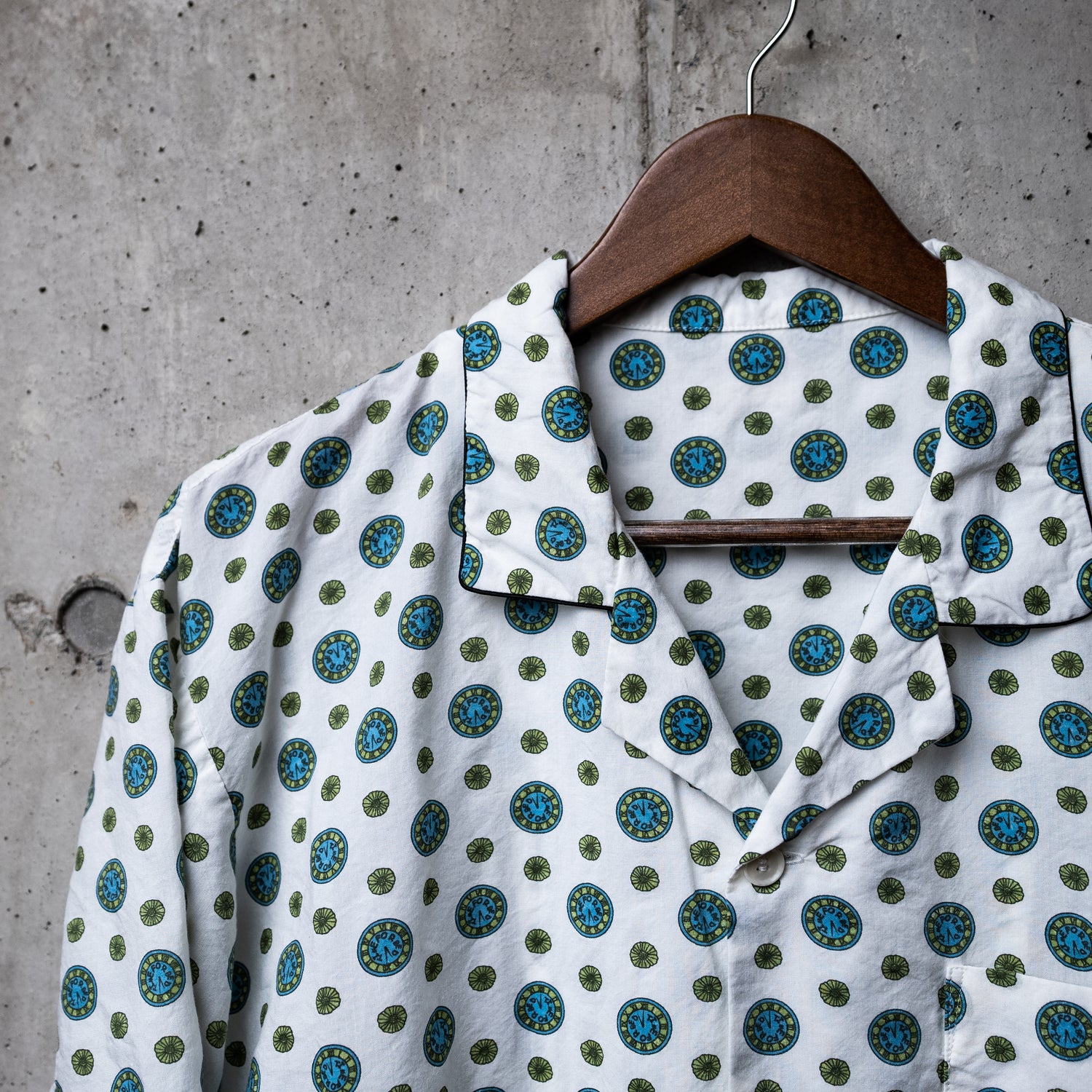 kinema small pattern pajamas shirt 定番の中古商品 www