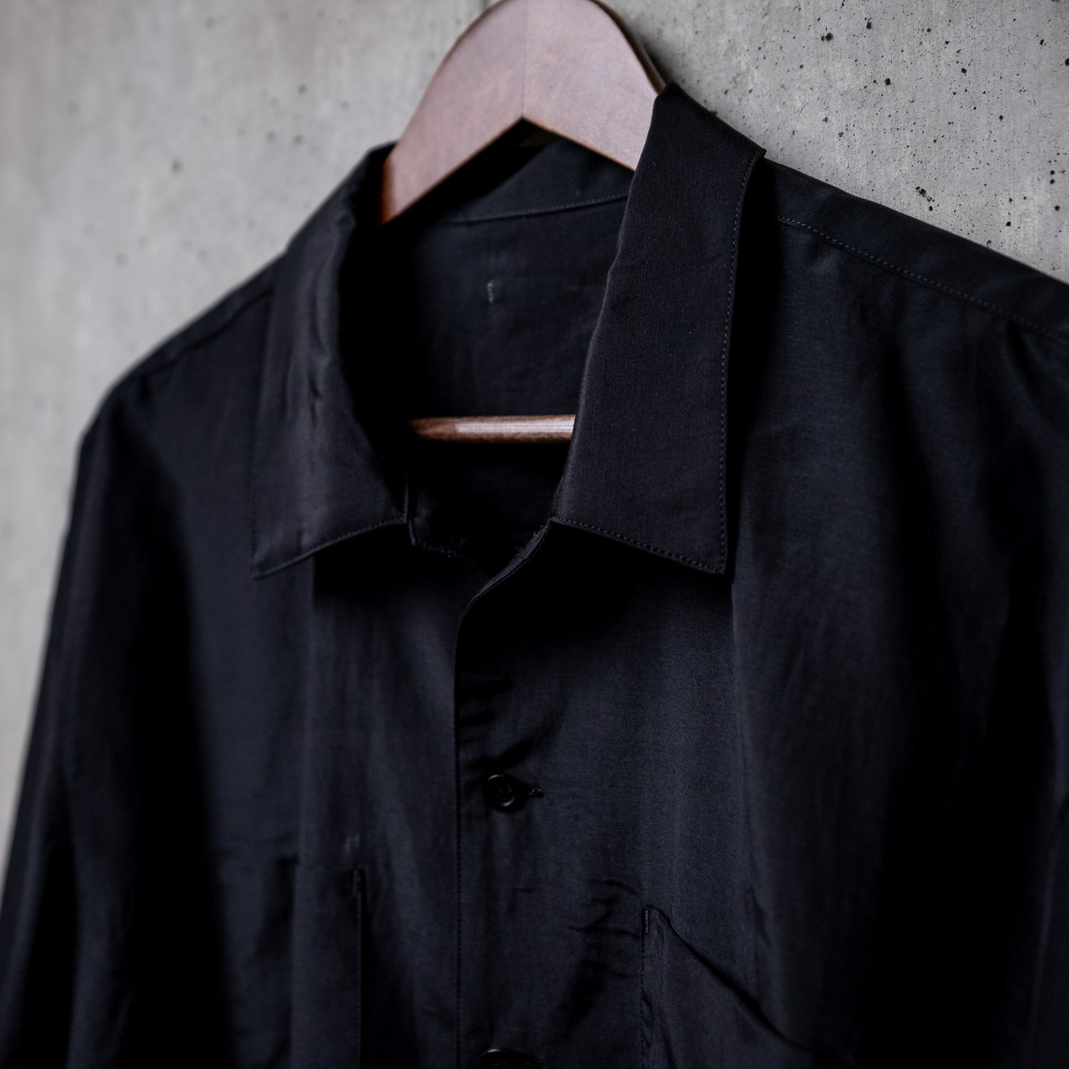 生まれのブランドで kinema/oversized rayon pajamas shirt