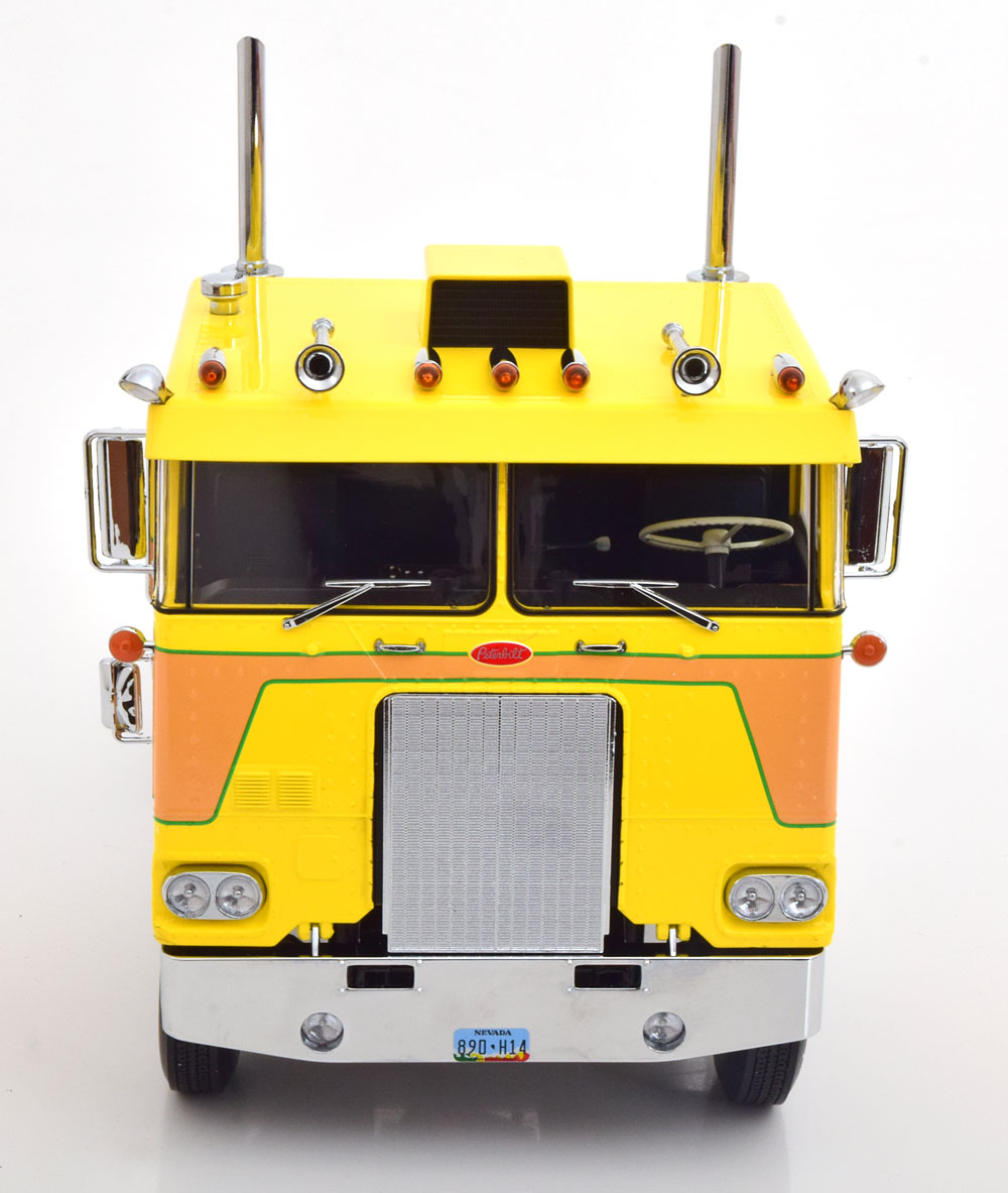 Peterbilt 352 Pacemaker 1977-1979 yellow/brown - Road Kings 1:18