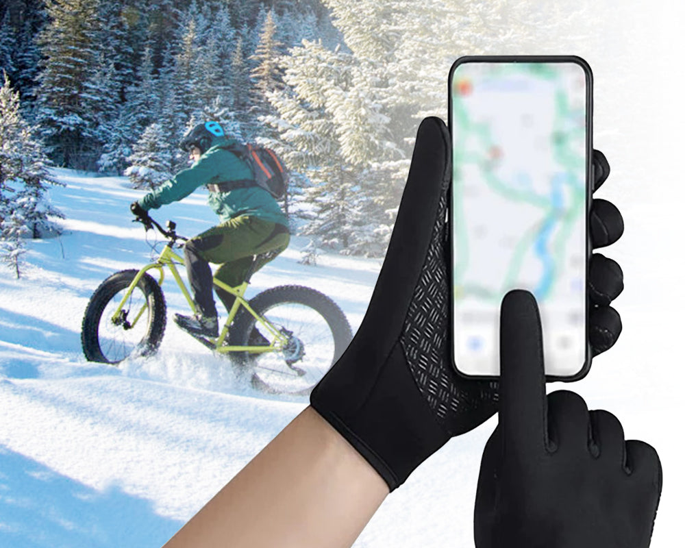 Warm Cycling Gloves Enable One to Have Complete Tactile Control of Touchscreens