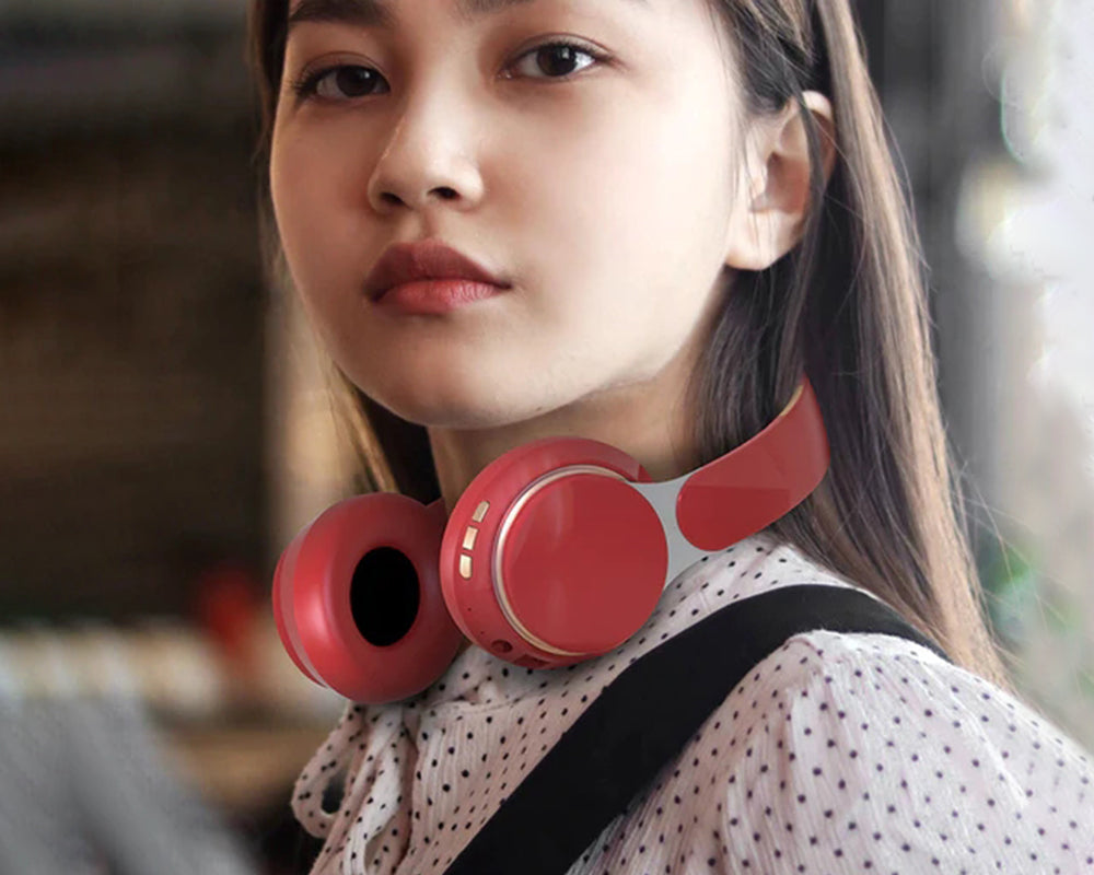 Wireless Bluetooth Headphones are the Best Example Among Many Excellent Wireless Products