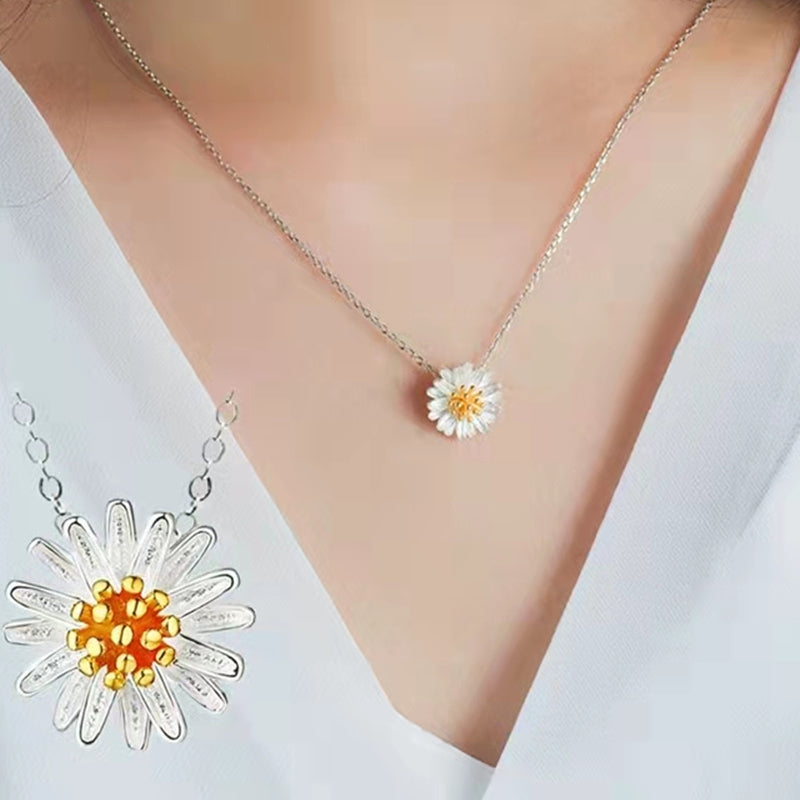 Image of Women's White Daisy Pendant 925 Sterling Silver Necklace
