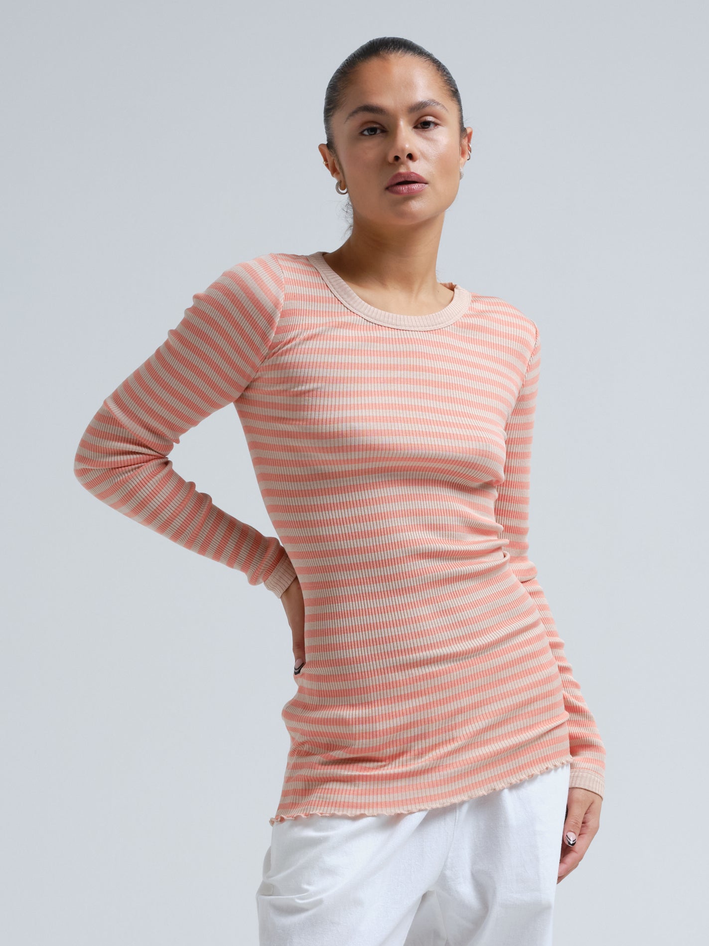 Se Silky Fiore | Silke - Dark sand/Burnt orange - One Size hos Seamless Basic