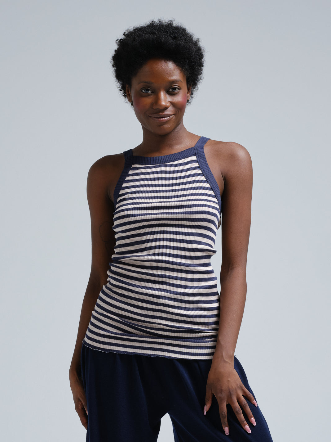 Se Silky Daze | Silke - Navy/beige - One Size hos Seamless Basic