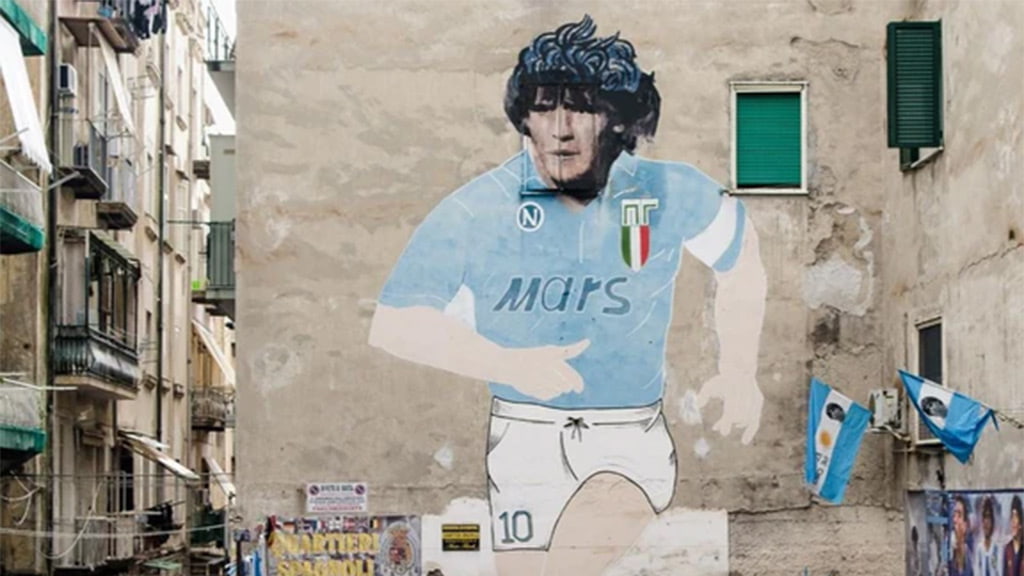 Murale di Maradona| inStazione