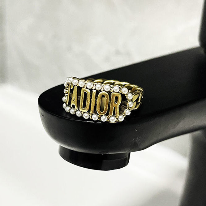 Dior CD new letter ring ladies personality rhinestone brass ring