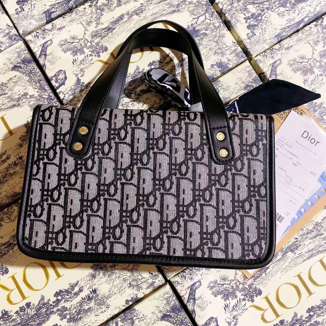 Christian Dior new letter embroidery ladies shopping handbag shoulder bag messenger bag