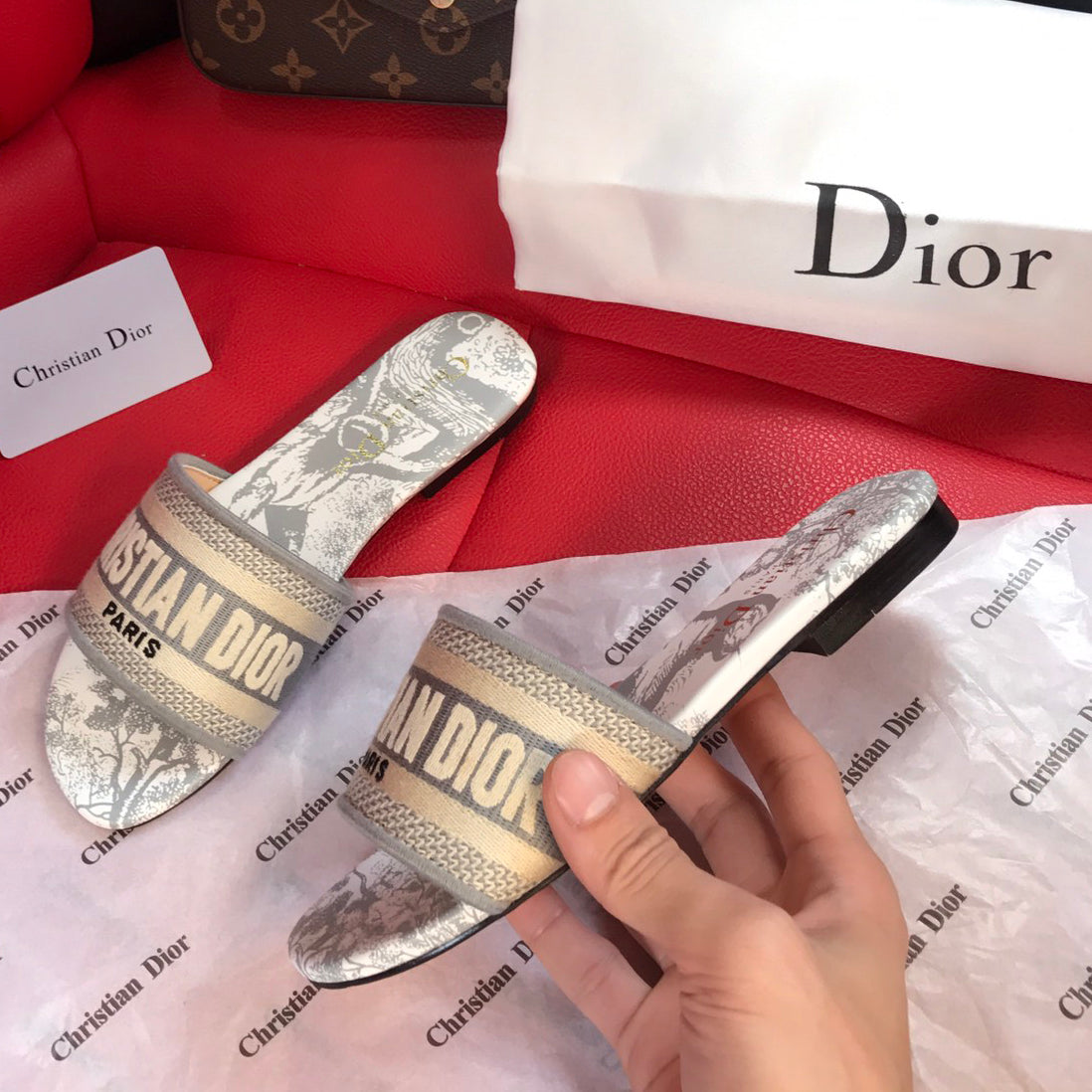 Dior CD New Embroidered Slippers Fashion Ladies Casual Sandals