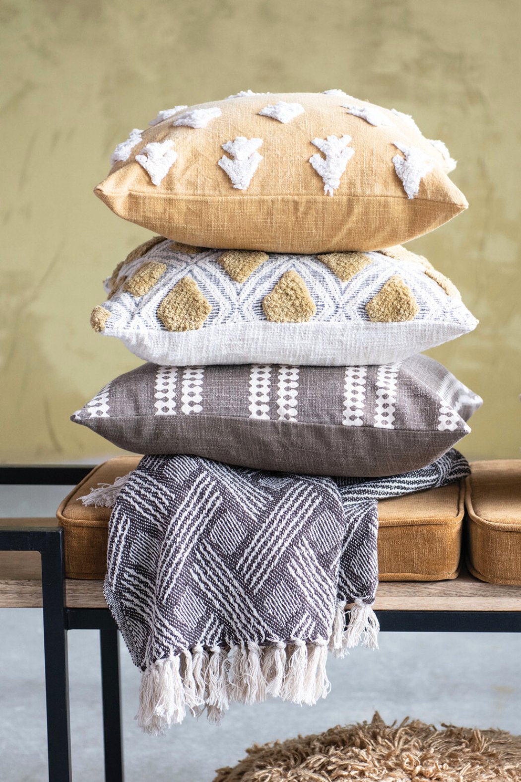 Pillows + Throws – ECOVIBE