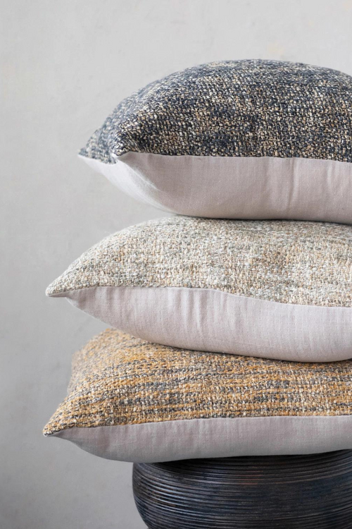 https://cdn.shopify.com/s/files/1/0584/6065/products/Creative-CoOp-Cotton-Melange-Boucle-Throw-Pillow-Set_500x.png?v=1668973016