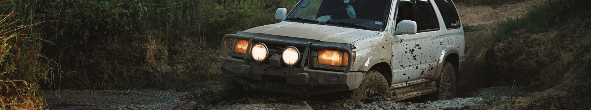 Toyota 4Runner in Mud