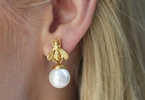 Julie Vos 24K gold plated bee drop earrings with pearl