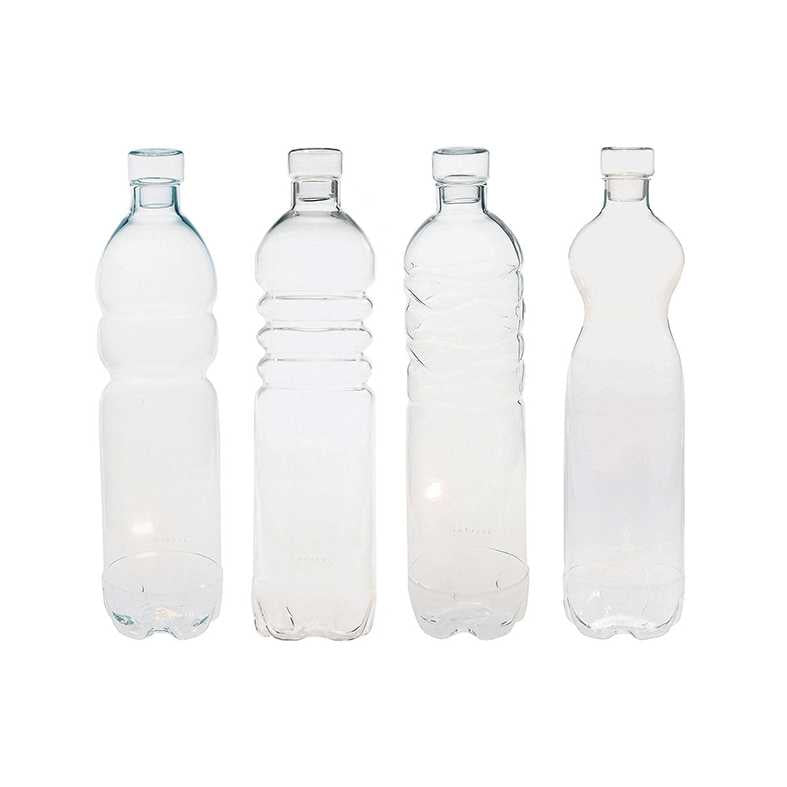 Прозрачные бутылки для воды. Прозрачная бутылка. Прозрачная пластиковая бутылка. Seletti бутылка. Декоративные бутылки прозрачные.
