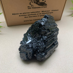 bloc de tourmaline brute