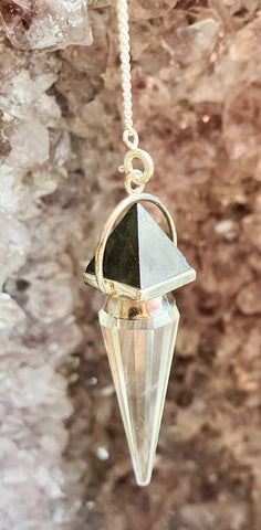 pendule de divination pointe cristal de roche et tourmaline