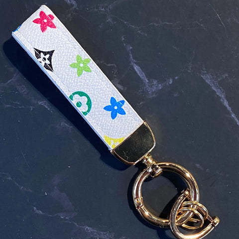 LV Checkered Keychain – Pristine Boutique NYC