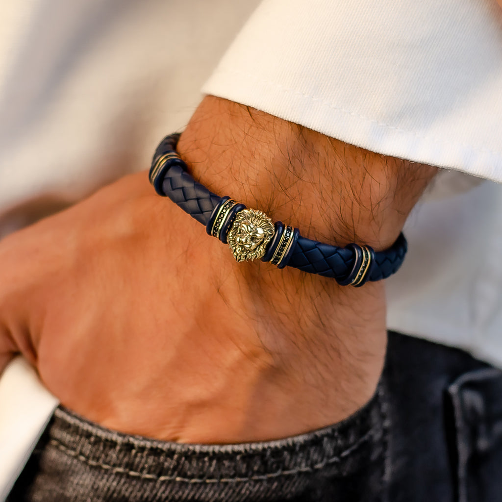 Simple gold plated diamonds in brown silicone bracelet for men