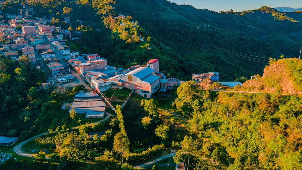 Chirinos aerial view with La Properidad office in sight