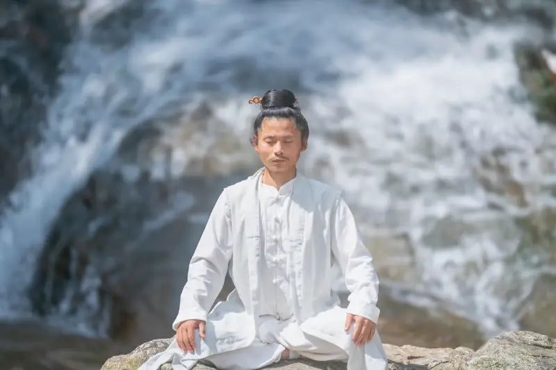 A Wudang Tai Chi practitioner training in the mountains