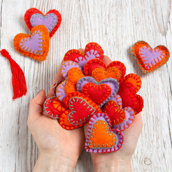 Crowberry Crafts Crowberry - Felt Hearts