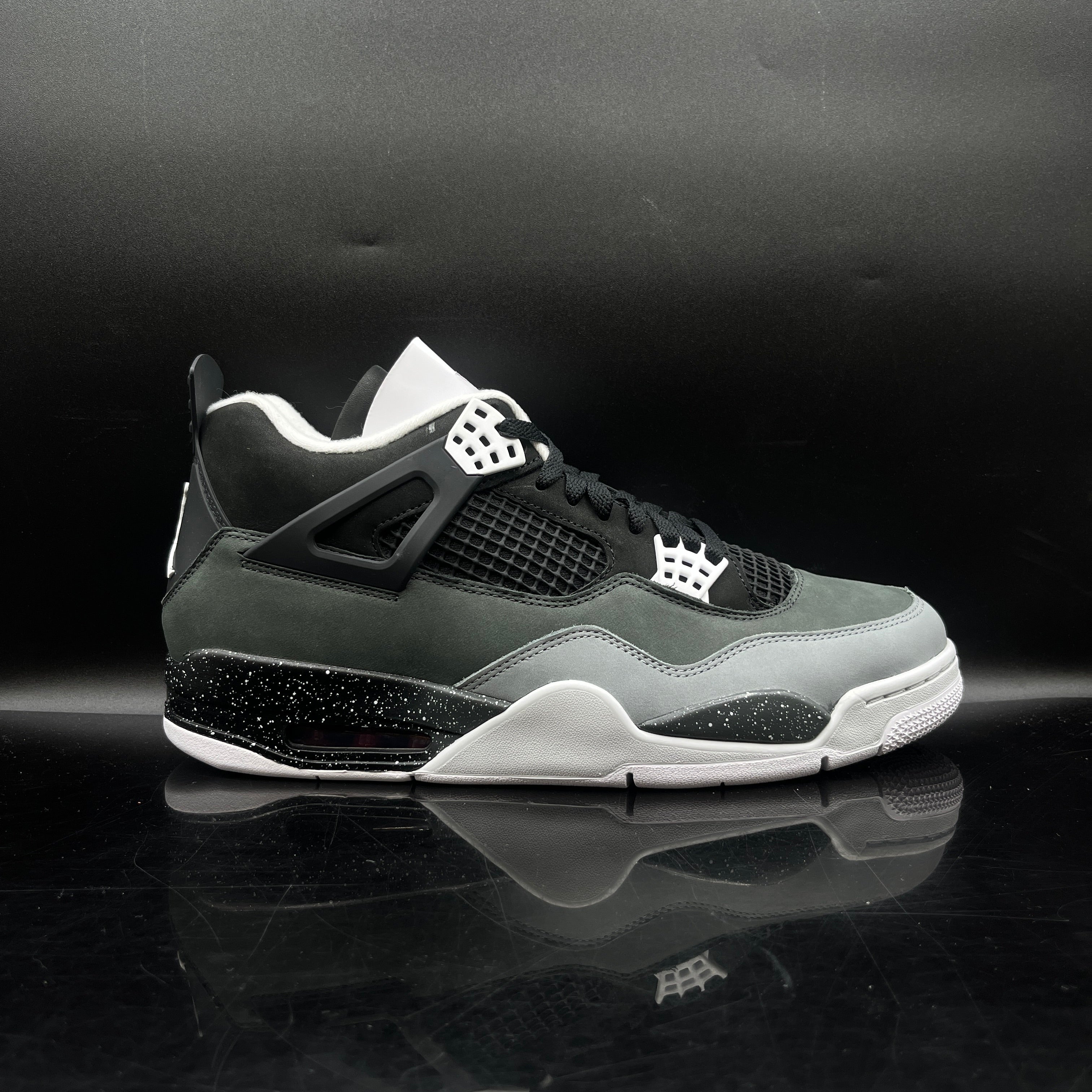 Jordan 4 Fear SZ 10 (DS)
