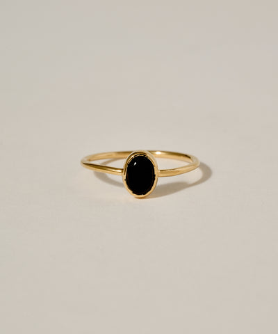 Classic Stone Motif Ring