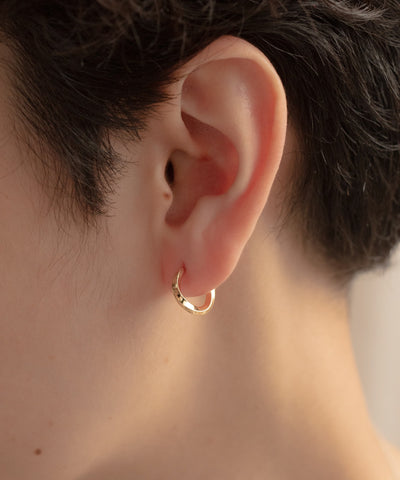 Metal Twist Hoop Pierce