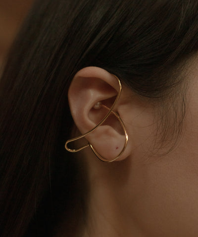 Orbit Pearl Ear Cuff