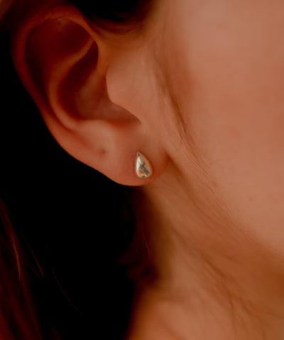 Tiny Drop Studs Pierce［Silver925］