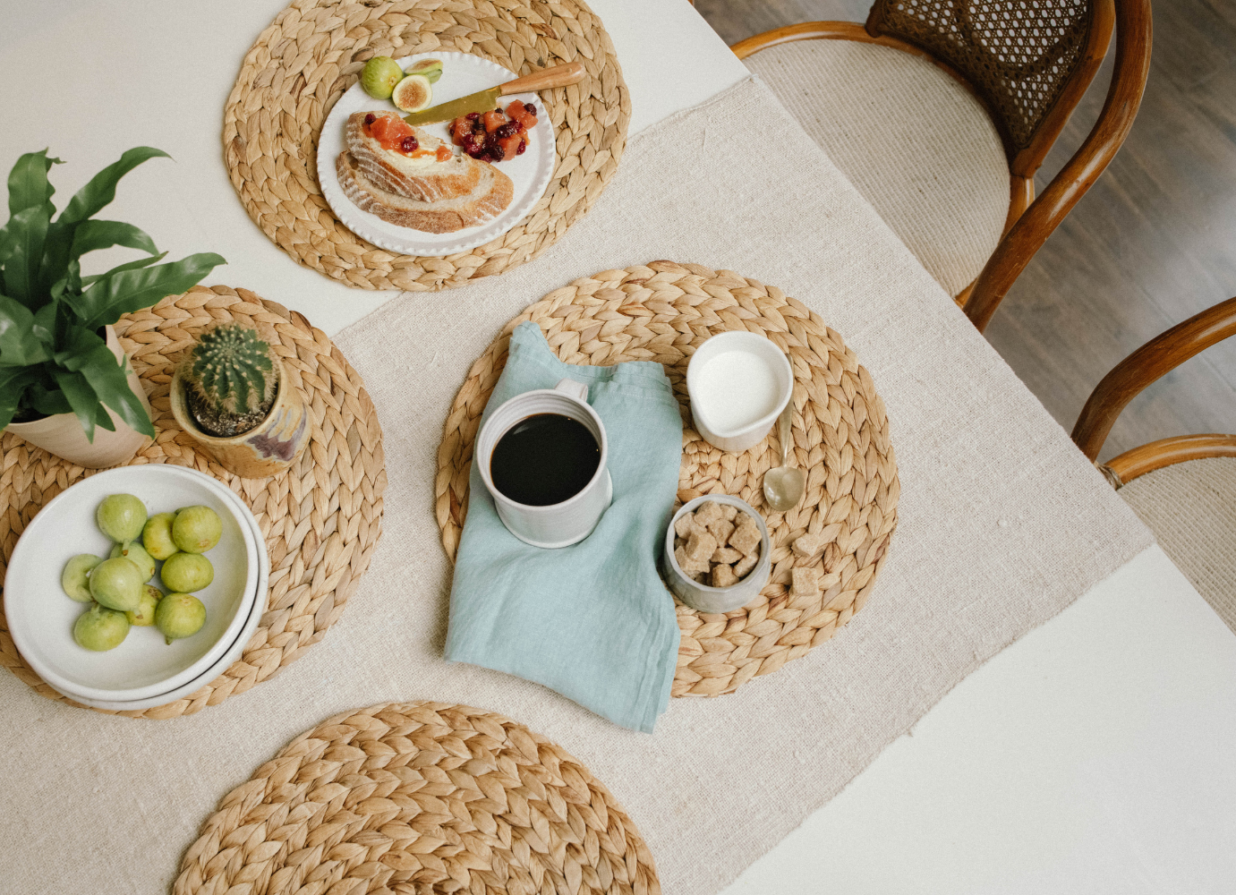 water-hyacinth-placemats