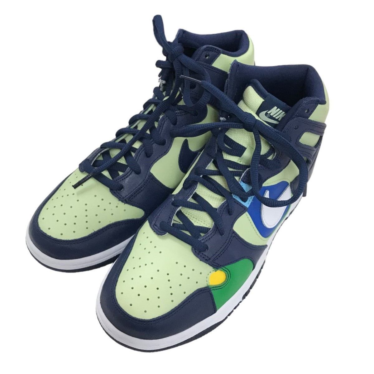 「WMNS DUNK HIGH」ハイカットスニーカー