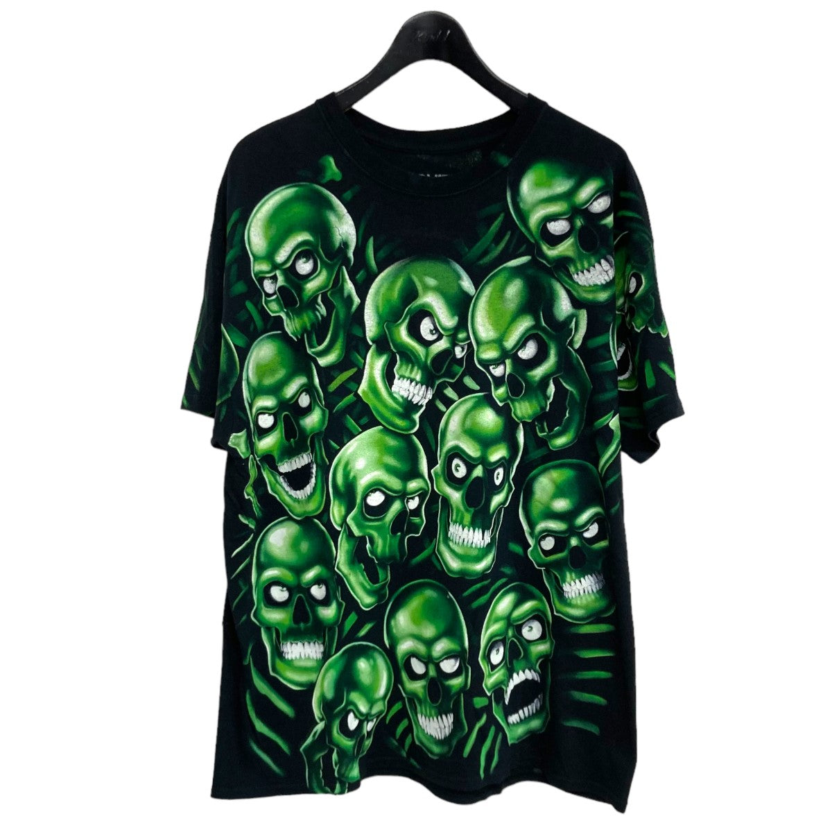 「Liquid Blue Skull Pile」 クルーネックTシャツ