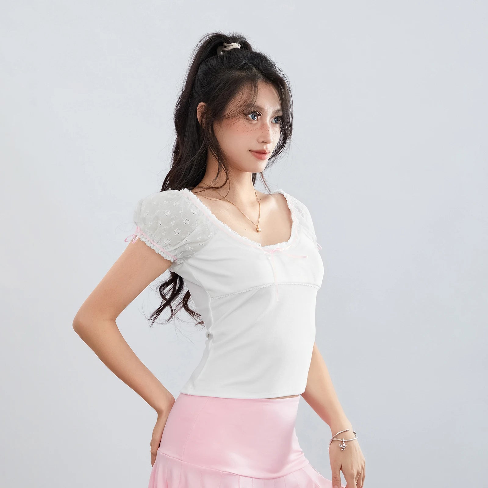 Ribbed Cap Sleeve Scoop Neck Bow Front T-Shirt - Image 4