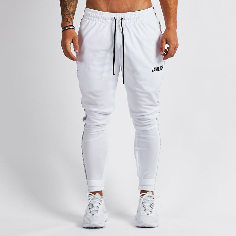 white jean joggers mens