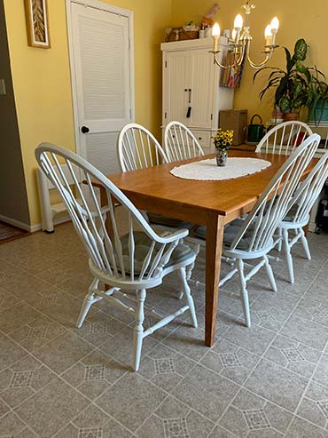 Classic Shaker Dining Table - Vermont Woods Studios