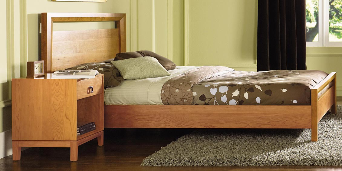 Mansfield collection bed and nightstand