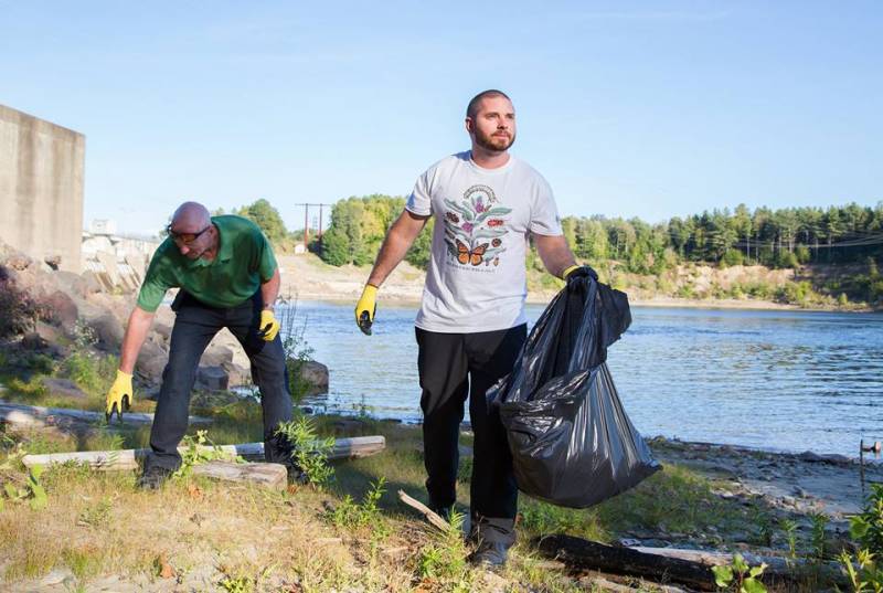 Vermont Furniture Store environmental mission: river clean up