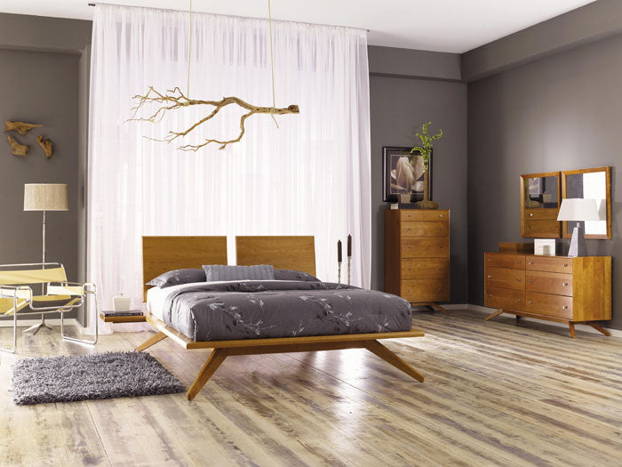 Copeland Astrid Bedroom Set in Natural Cherry