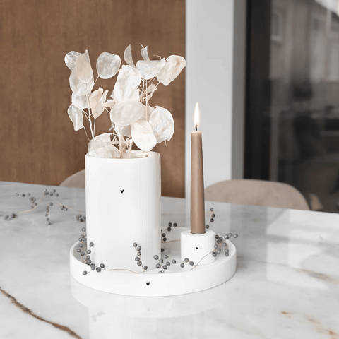 Vase, Tablett und Kerzenhalter in weiss von Bastion Collection