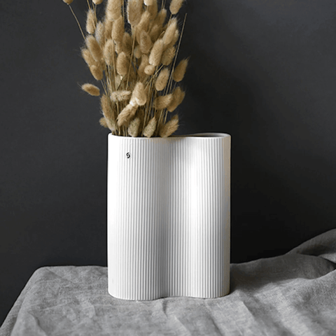 Moderne, weiße Vase von Storefactory