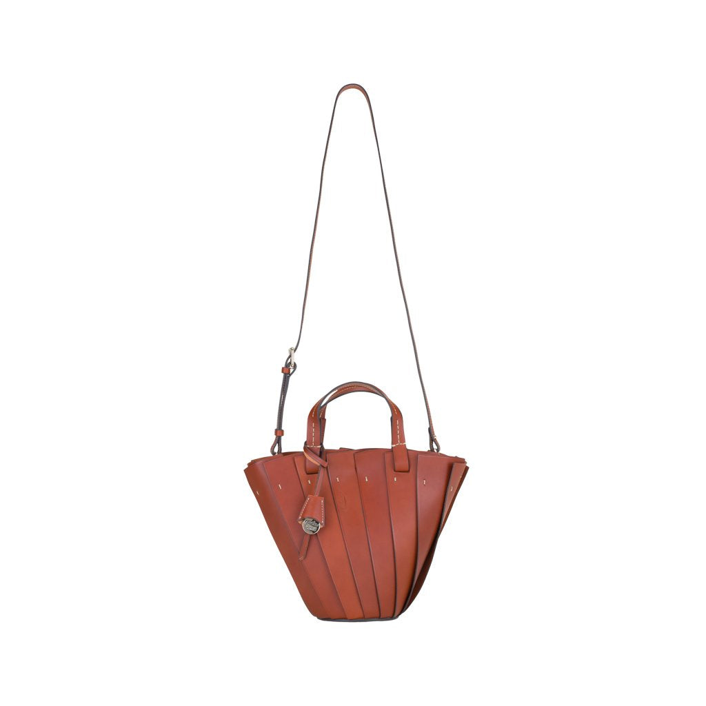 Mirta - Nora Vegetable-Tanned Vachetta Leather Brown Top Leather Bag –  raclifestyle